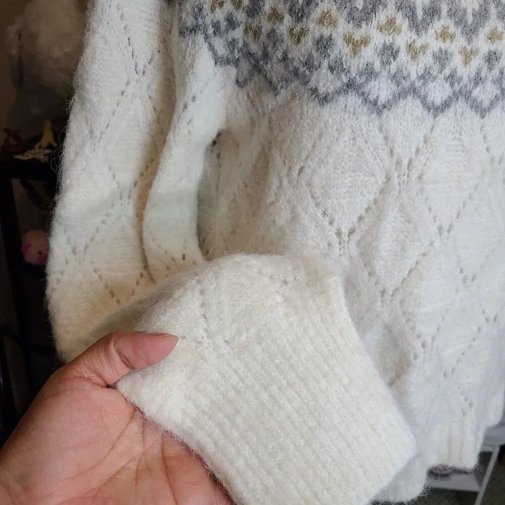 Democracy women sweater